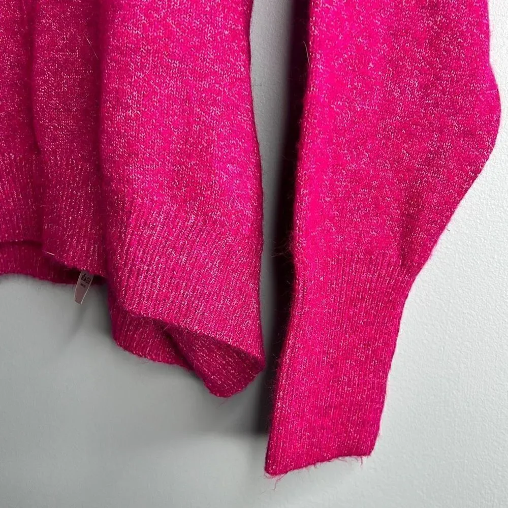 Vince Camuto Barbie Pink Extended Shoulder Crewneck Sweater Lg